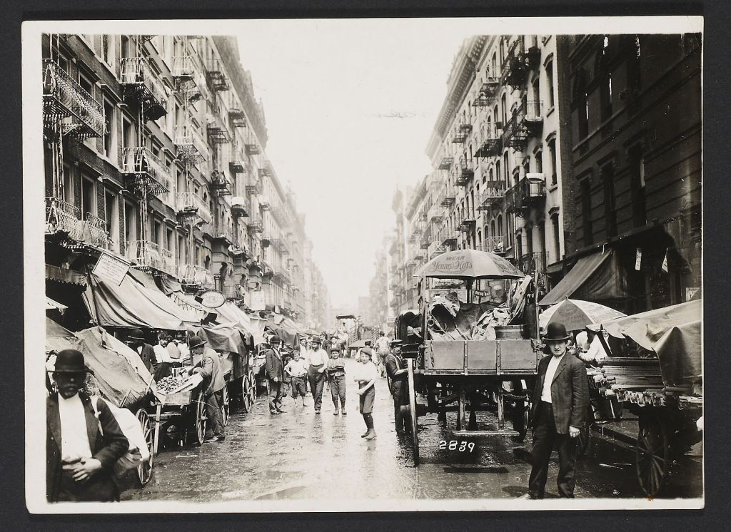 Street scene in New York's Lower East Side